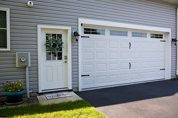 24/7 Emergency Garage Door Panel Replacement experts in Amherst County County, VA